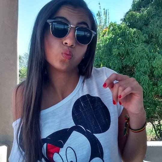 ~'' Sou aquela menina que tem horas que age como louca :p , mas que sabe agir com M A T U R I D A D E na hora certa. ✌