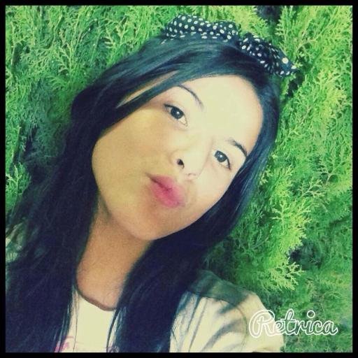 @MileyCyrus  *Smiler*