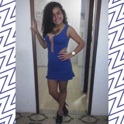 Humildemente marrenta, discretamente ciumenta, diz que vai ficar de mal mas se rende e não aguenta..