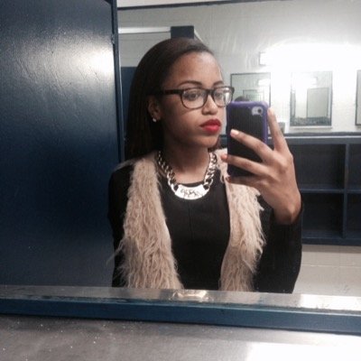 fmoi : @esm3ralda__