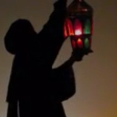 جميع الالقاب زائله و يبقى لقب ازين في صدري انني خادمه تحت اقدام امي