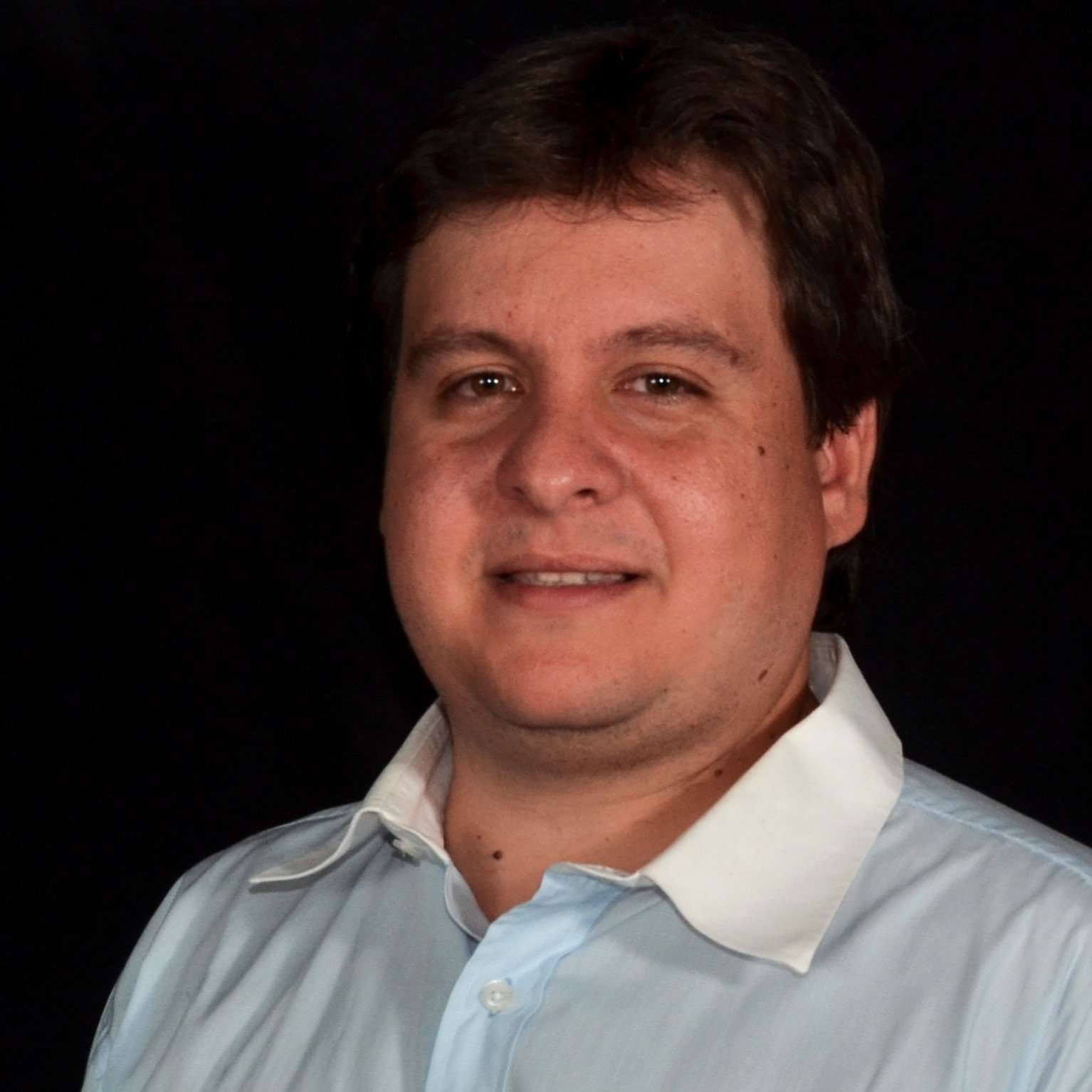 Curioso, Empreendedor e Engenheiro. Linkedin: http://t.co/B9ECaJwggO