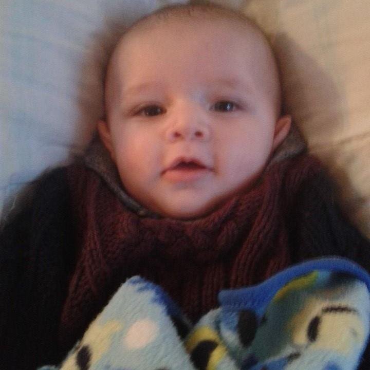 hi all my name danielle i live my mum i got the most amazing bf ever and i love you levi