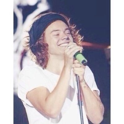 please follow @skunknarry and RT this link https://t.co/FkrP0ttVNb