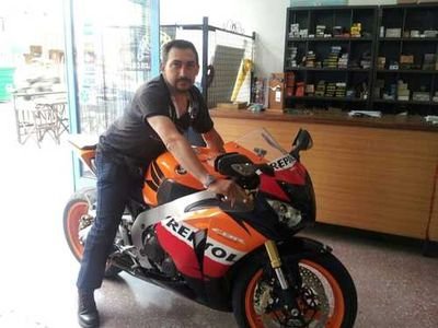 adrianlibonatti's profile picture. Tecnico cerrajero, cerrajeria bancaria y aperturas de vehículos importados.cel 3416010953 tel 2236199