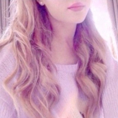 Alee31677531's profile picture. 