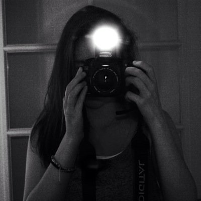 hello. I like Divergent & Pretty Little Liars