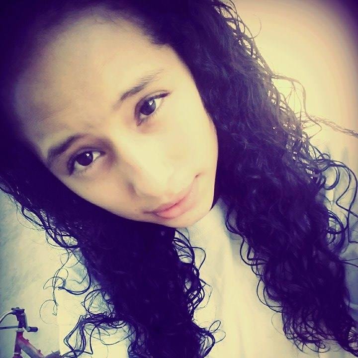 yo soy mezagirls de corazon sigueme y te sigo                                                #BRBMesMiMotor