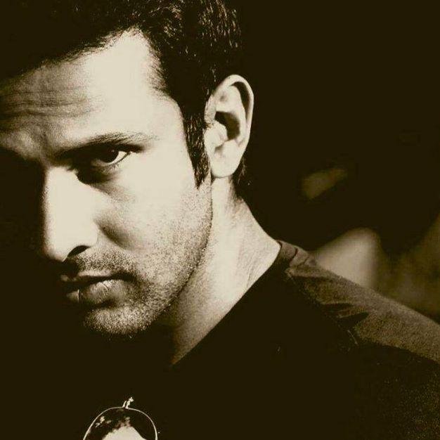 Official profile Of  Rony Carfew  Bangladesh ; Actor/Model  Follow - https://t.co/U4pTDRosl1    
full name    :   Roni hossen 
nick name  :   Roni Carfew 
occ