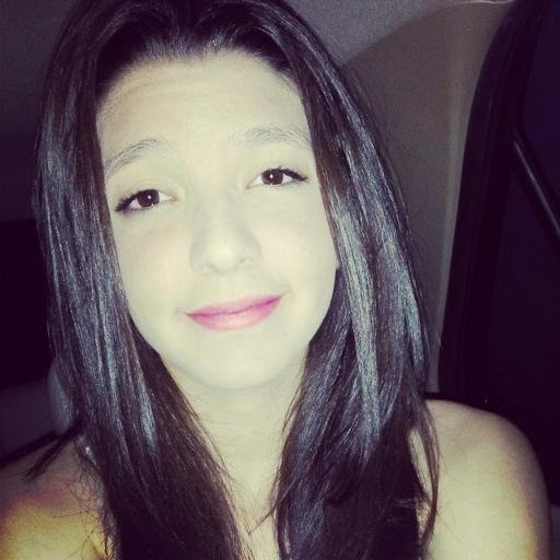 Snap: monse_daponte 
Face: Monse Da Ponte
Insta: monse_daponte
♥ Italiana ♥