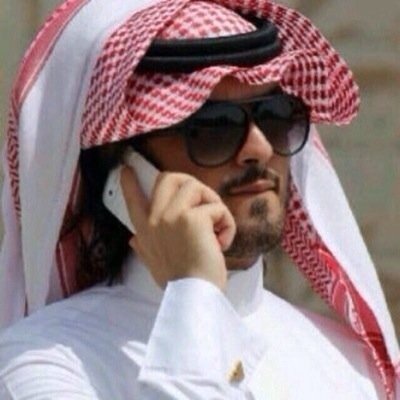 لاشفتني أكتب غزل لاتحاتي
الحزن فــيني وللفرح ماتنزّل

فكرة شعر لاجيت تقرا وصاتي
أتشوف شاعر فالجروح يتغزل