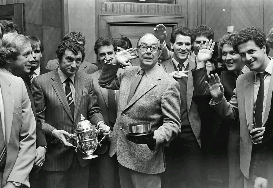 just1nico's profile picture. #LFC #LTFC