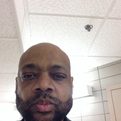 I'm single, I'm very attracted to women, and I'm a nice guy I think to nice, I like buying the newest electronic gadget & I'm college football junkie.