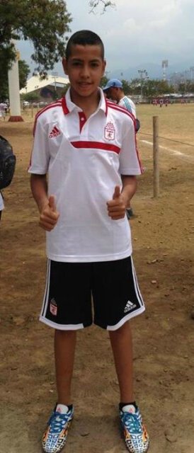 Jugador De America de cali categoría 2001 posición: Arquero Titular