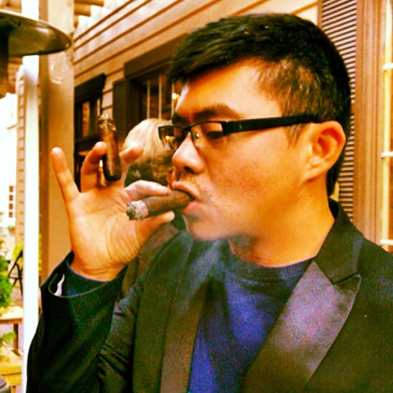 popper07's profile picture. A proud Canadian and Burlingtonian who is a huge Arsenal FC and Toronto Maple Leafs fan.