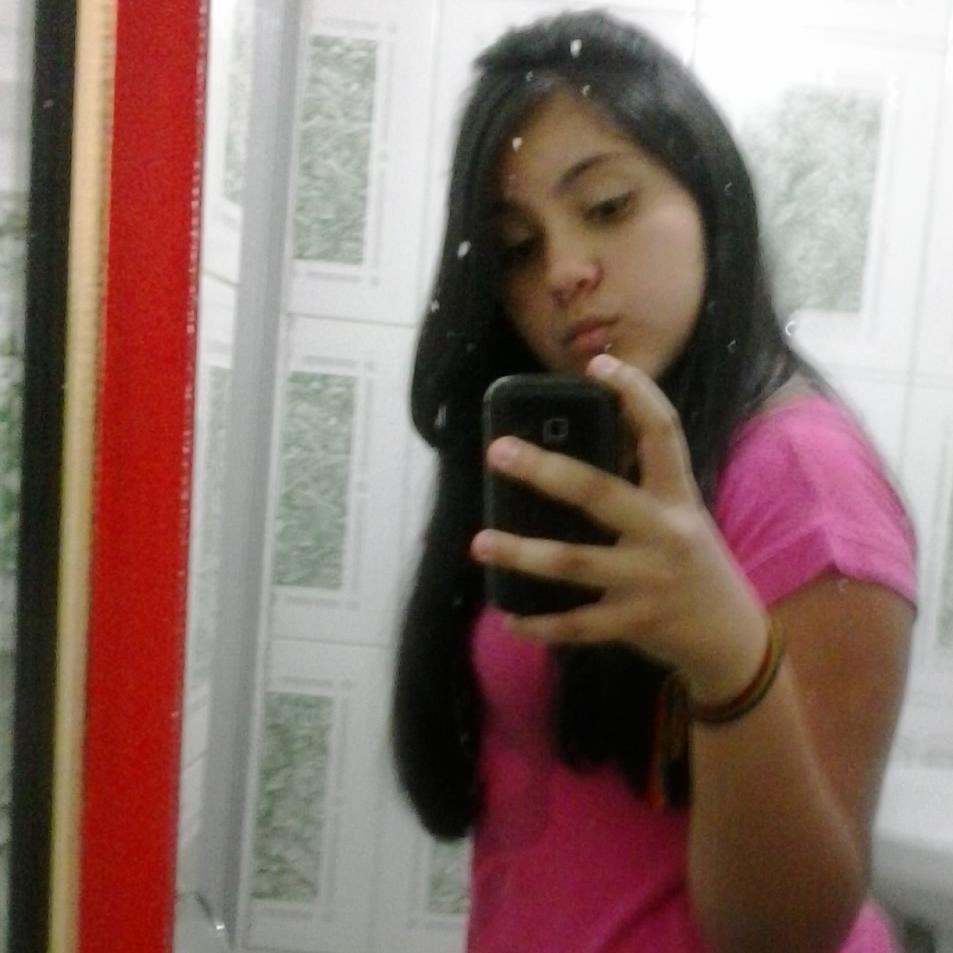Várias vezes quebrei a cara e hoje eu sou uma pessoa fria ao invez de ser princesinha otária prefiro ser uma vilã alerquina.♪ #EternoBolts 
 ♥ Mada In Favela ♥