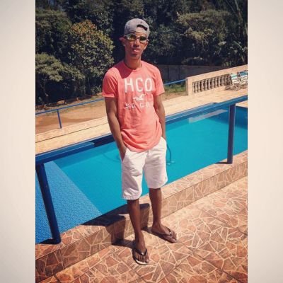 Que o vento leve o necessário e me traga o suficiente. 
   Insta:@_daanffernandes
