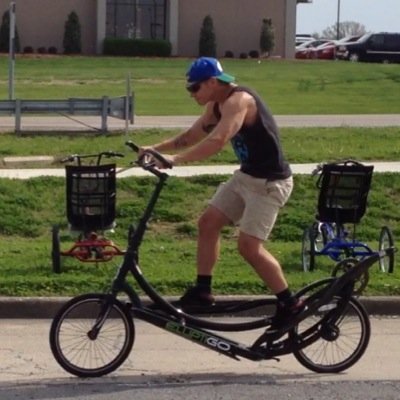 perreaultson7's profile picture. education. exercise. travel. #liveinmotion