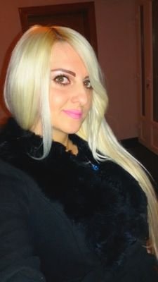 Azelllma's profile picture. 