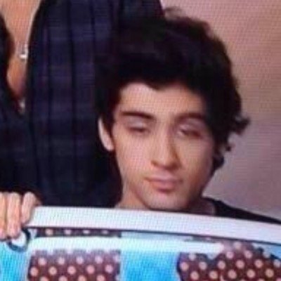 punchmehemmings's profile picture. follow @harryftstop or ill unfollow:-)