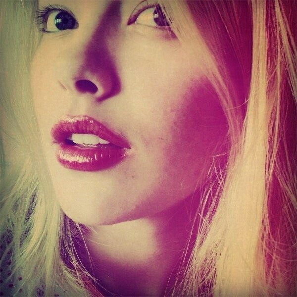 sparkles_ashley's profile picture. Love to sing ,Dance and lots more :).... I'm shy ,talented and yet friendly.... Follow me and I'll follow back :)