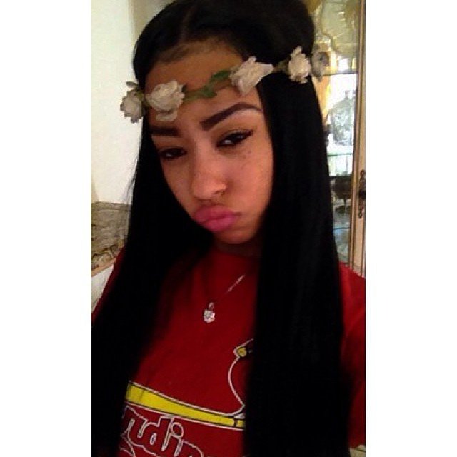 j_yasia's profile picture. 