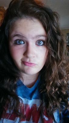 I'm just a girl who loves music. I love you and please have the best day of your life and make tomorrow even better.