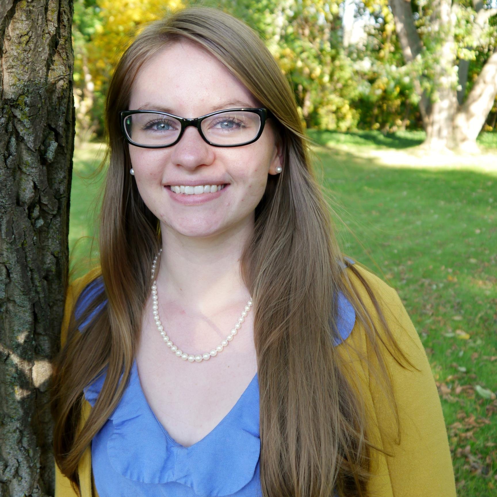 Emily Vander Ark (@ibelonginabook) | Twitter