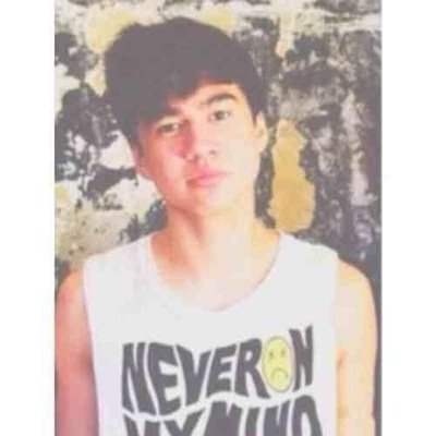 GO FOLLOW @calumftnashy & @LinaQuinteroR DUDES