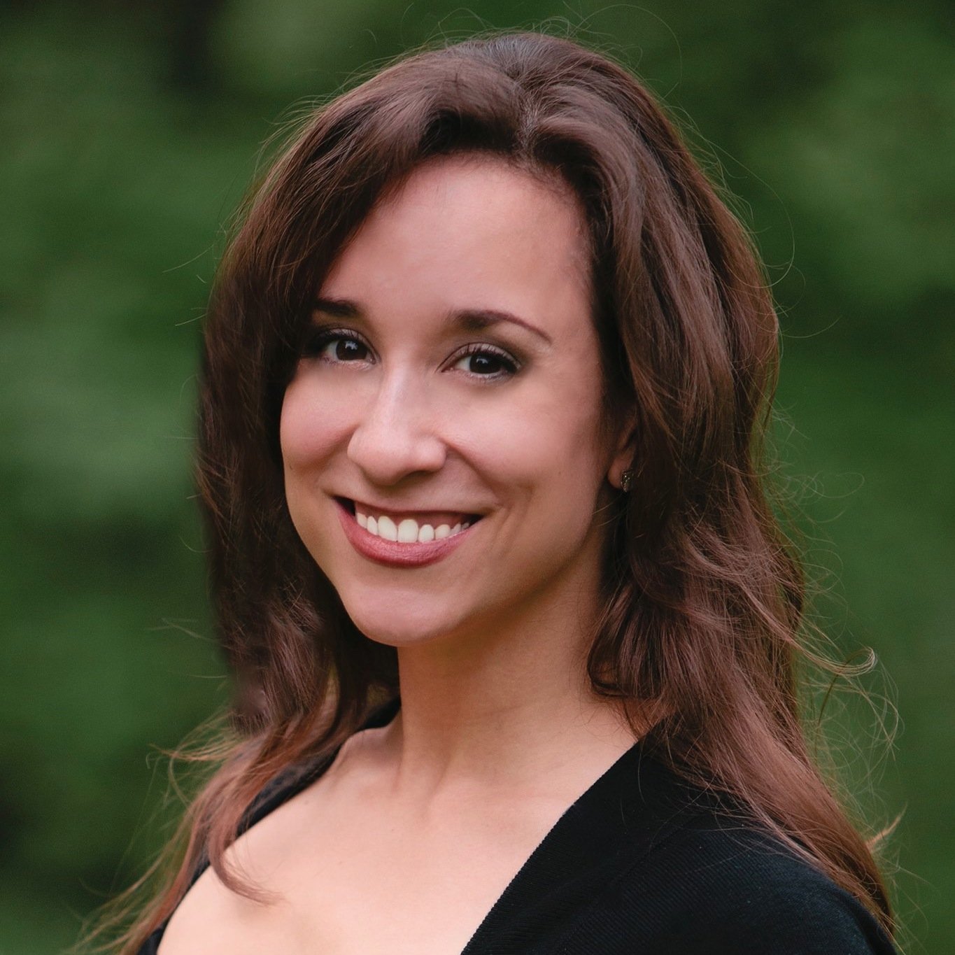 Author of three books, mother to three boys, with exactly three minutes to spare on any given day. Check out my newest book, Forgetting Me, today!