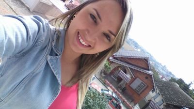 Psicóloga, 25 anos, Porto Alegre, RS