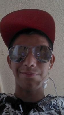 I'm from Canada and I'm 16 love to play call of duty black ops 2 and I love cat's