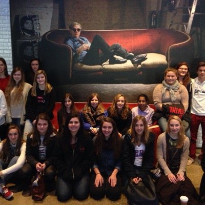 This is the Twitter page for students of ihs who are part of the French exchange club and who are hosting and traveling abroad.