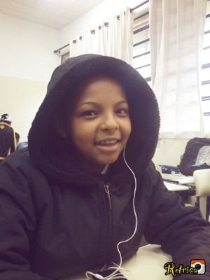 sou um brasileiro que nunca desiste ao contrario nois sempre persiste sou lonzinha ate o fim para sempre 013 amoo o Mc Lon