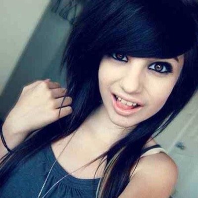 Skylar | 17 years old | Bi | Multi-Rp | Rp1: Single | Rp2: Single | No Parents |