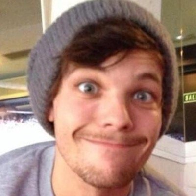 hi! @gothicstyIes gave you a free follow so please follow her back! thanks and ily