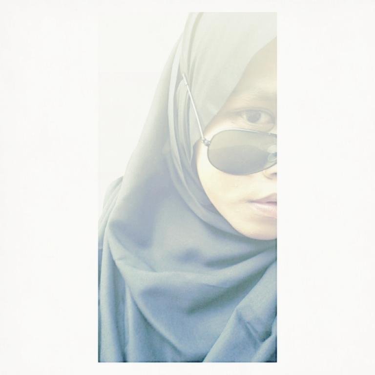 Ig: GaluhAninda . Ask.fm&Line: Galuhanindaa