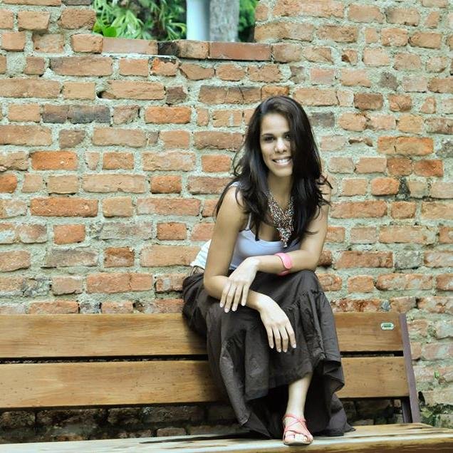 Promotora Cultural. Lic. En Artes y Lic. en Educación. Bailarina.