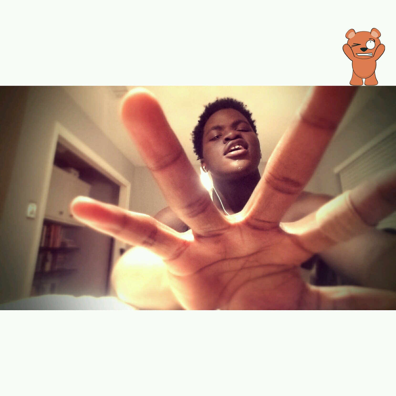 People die everyday  im just lucky to be Alive⛅
R.I.P &EEZY
