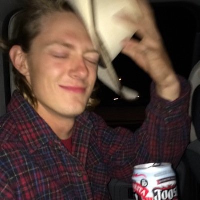 b_cartee's profile picture. 