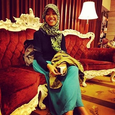 dan single akan menjadi teman hidup selama-lamanya, sampai batas waktu yg bwlym ditentukan. sampai dia datang kembali. haii kpd masa yg blm pernah datang..:-p