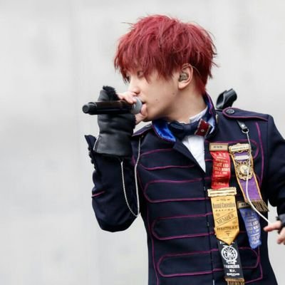 SEKAI NO OWARI vocal Fukase Satoshi Nr                                                                                   start→9.26   Yurasan→12.30