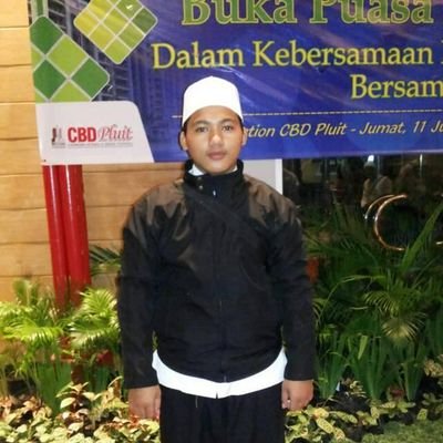 AjhMiftah's profile picture. 