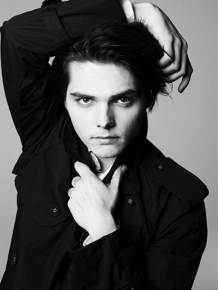 Hello darling, come around and we can play a little game.