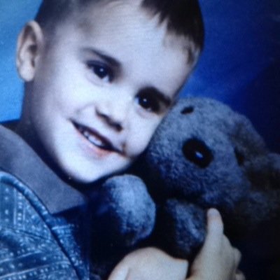 Cille ~ 13✊~ danish❤️~ belieber forever❤️❤️~ please follow me- i follow back ~ love my followers~ 100 follower please help me?!!☺️❤️❤️