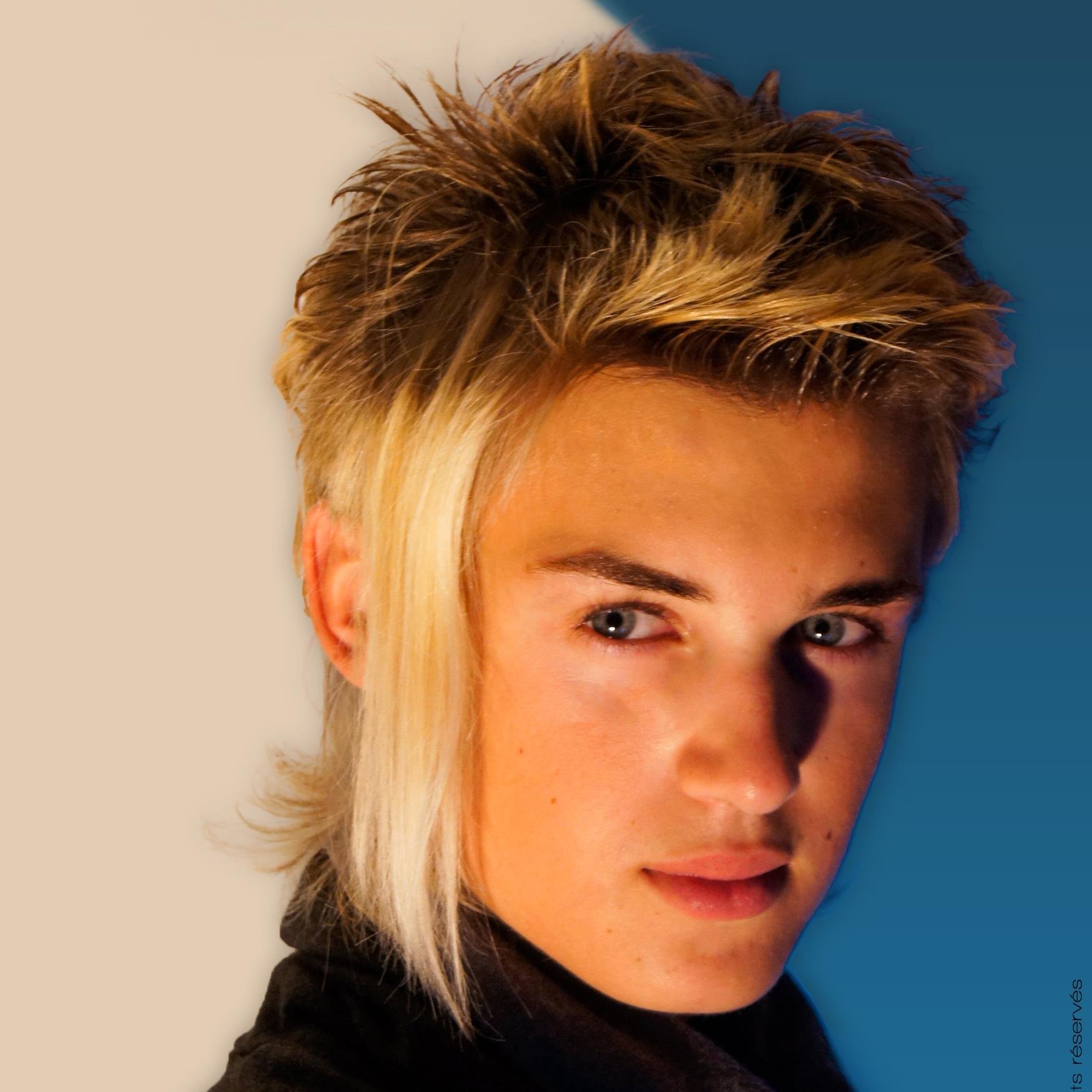 SteevenT_gvm's profile picture. Steven T , 16 ans, 1.75m, yeux bleu, cheveux Blonds.
Model photos.
Acteur (conservatoire national/art dramatique)
Karatéka (ceinture noire, 1ere Dan)
