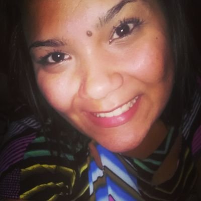22 , Carioca , Bacharelando Relacoes Internacionais e com uma vontade imensa de curtir a vida .