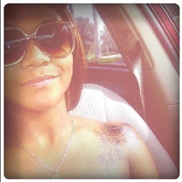 Instagram: nene_esco86