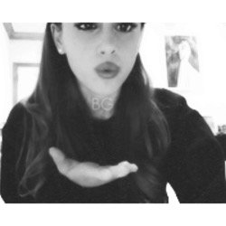 follow @stangomezgrande