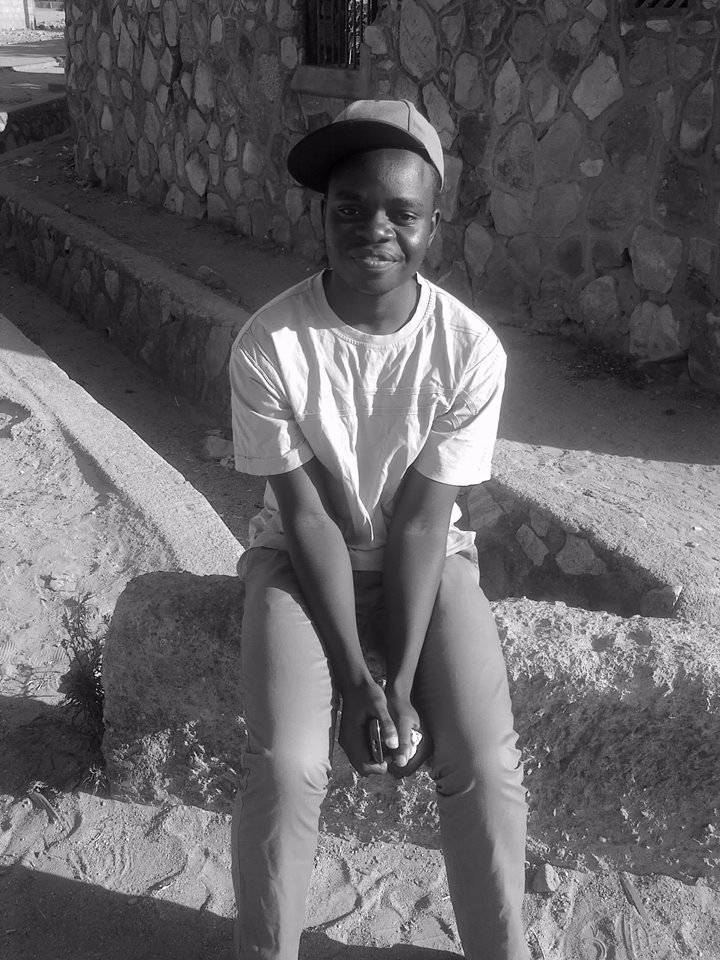 Hot like i was born in a geyser
Cool like i was raised in a freezer. 💯
 

 @LFC fan_ hiphop head_LA Lakers